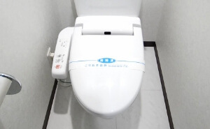 シャワートイレ